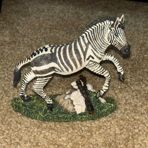 Franklin Mint Wildlife Preservation Trust Collection Sculpture Equus ZEBRA